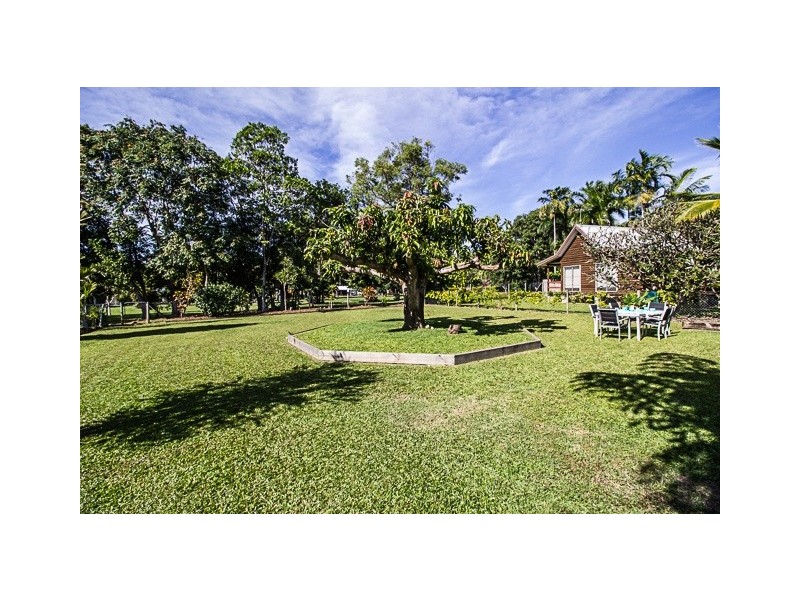 11 Escape Close, Clifton Beach QLD 4879