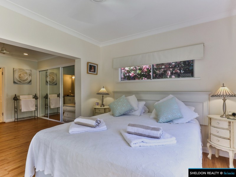 15 ISAAC SMITH CL, Kewarra Beach QLD 4879