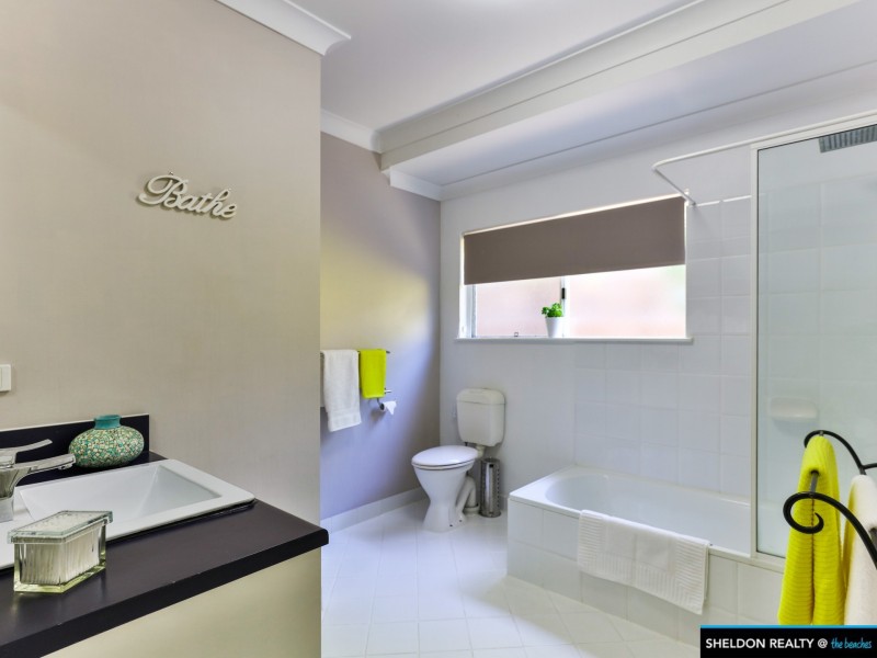 15 ISAAC SMITH CL, Kewarra Beach QLD 4879