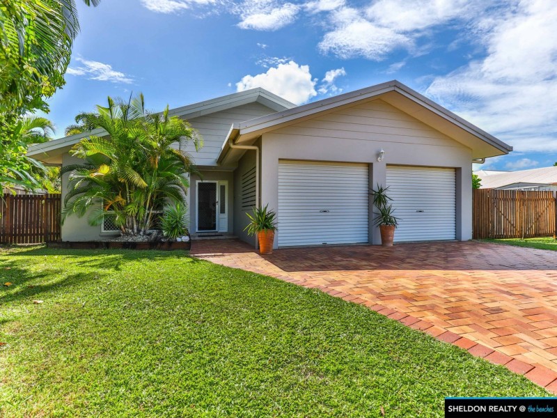 15 ISAAC SMITH CL, Kewarra Beach QLD 4879