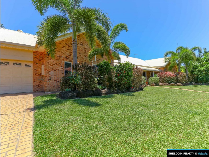 5 Pellowe St, Clifton Beach QLD 4879