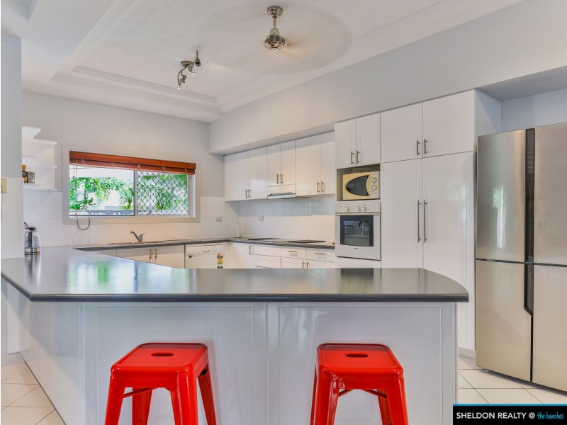 5 Pellowe St, Clifton Beach QLD 4879
