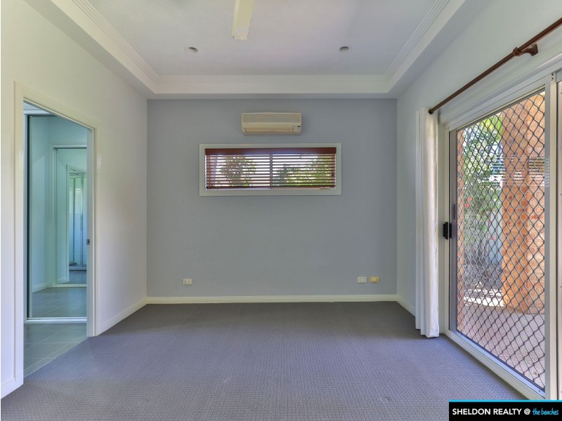 5 Pellowe St, Clifton Beach QLD 4879