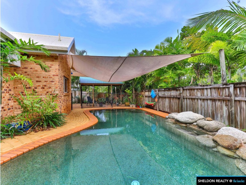 5 Pellowe St, Clifton Beach QLD 4879