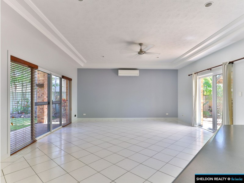 5 Pellowe St, Clifton Beach QLD 4879