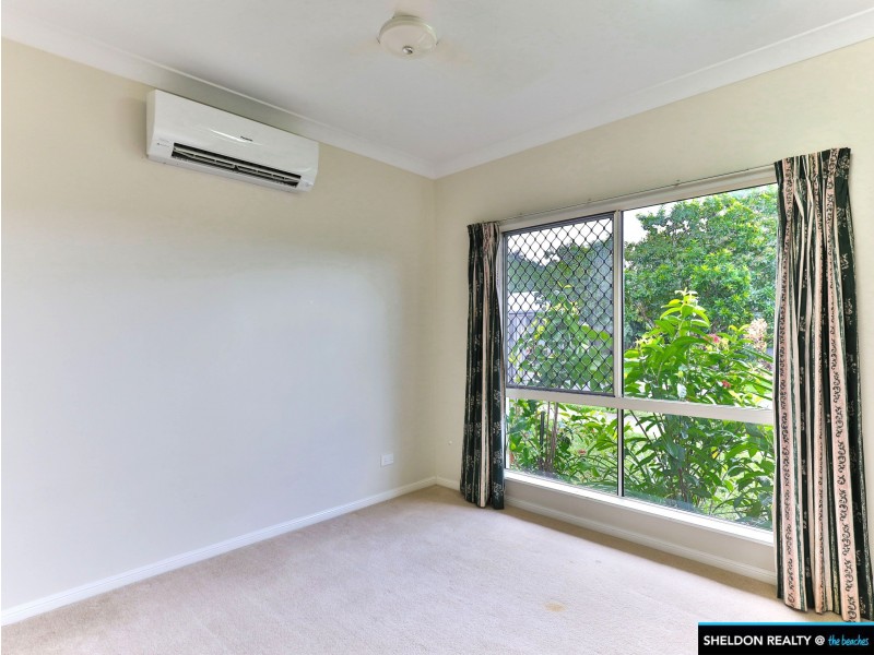 Hideaway Cl, Palm Cove QLD 4879