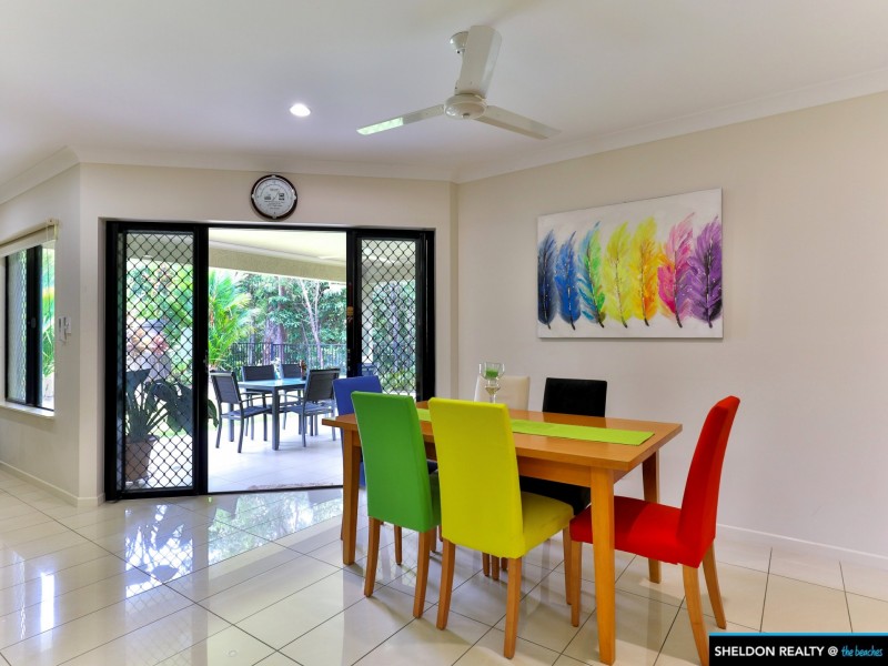 13 COASTLINE PDE, Trinity Beach QLD 4879