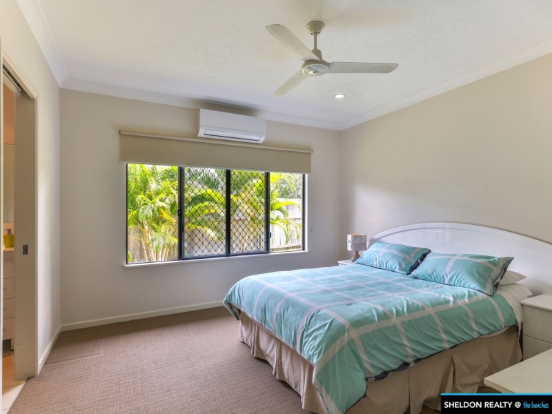 13 COASTLINE PDE, Trinity Beach QLD 4879