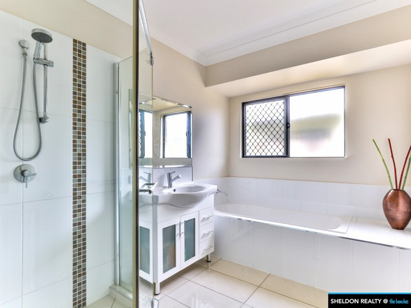 13 COASTLINE PDE, Trinity Beach QLD 4879