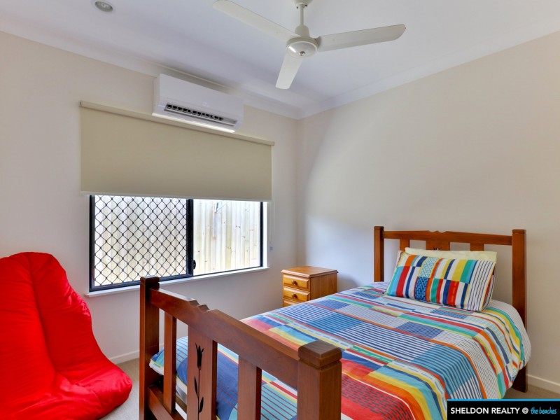 13 COASTLINE PDE, Trinity Beach QLD 4879