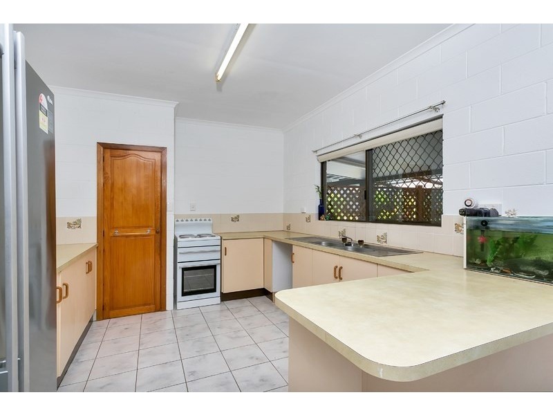 Clifton Beach QLD 4879
