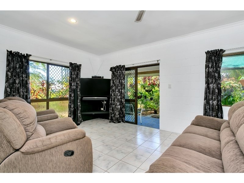 Clifton Beach QLD 4879