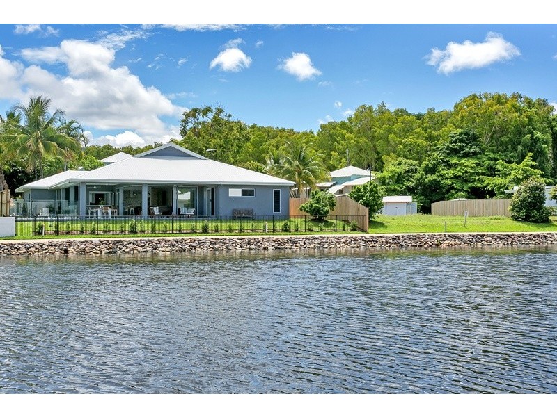 18 Bluewater Lane, Trinity Beach QLD 4879