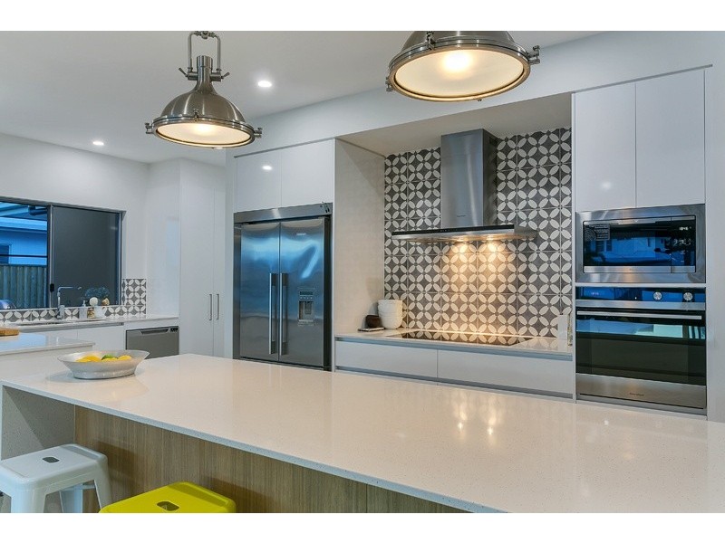 18 Bluewater Lane, Trinity Beach QLD 4879