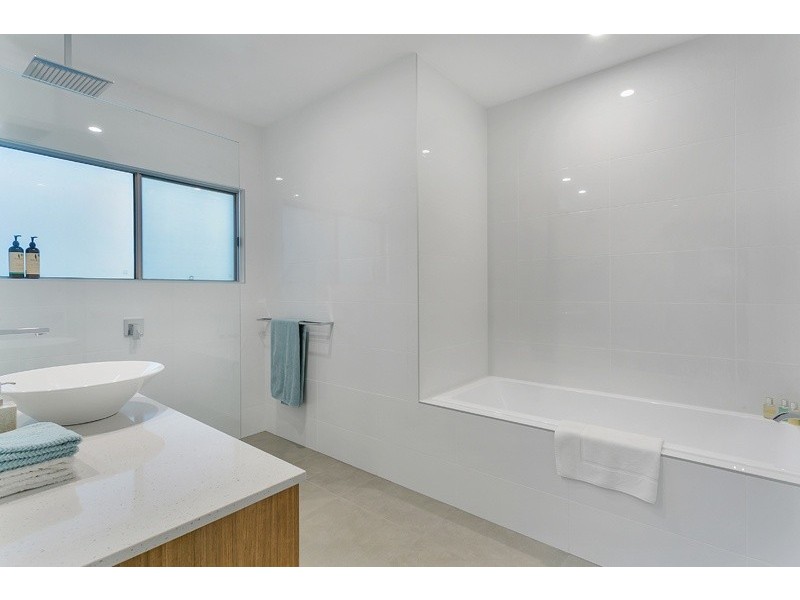 18 Bluewater Lane, Trinity Beach QLD 4879