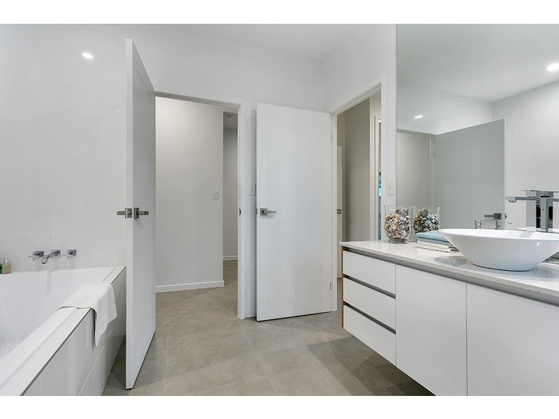 18 Bluewater Lane, Trinity Beach QLD 4879