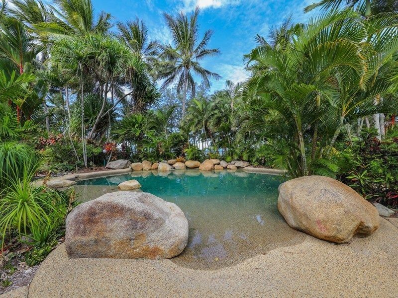 9/85-93 Williams Esp, Palm Cove QLD 4879