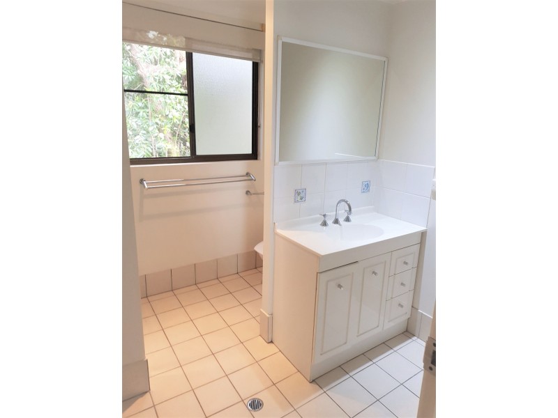 9/85-93 Williams Esp, Palm Cove QLD 4879