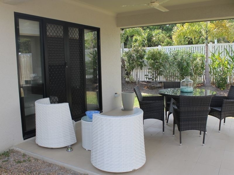 1 Como Close, Kewarra Beach QLD 4879