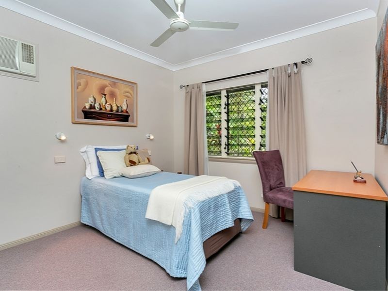 20 Moore Road, Kewarra Beach QLD 4879