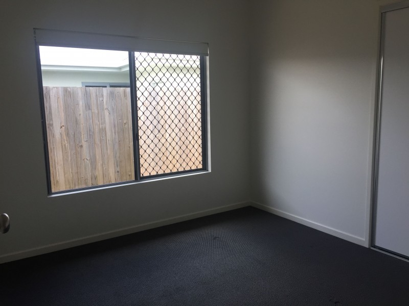 34 THORNBOROUGH CCT, Smithfield QLD 4878