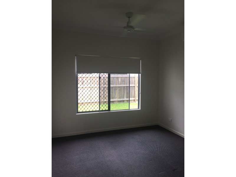 34 THORNBOROUGH CCT, Smithfield QLD 4878