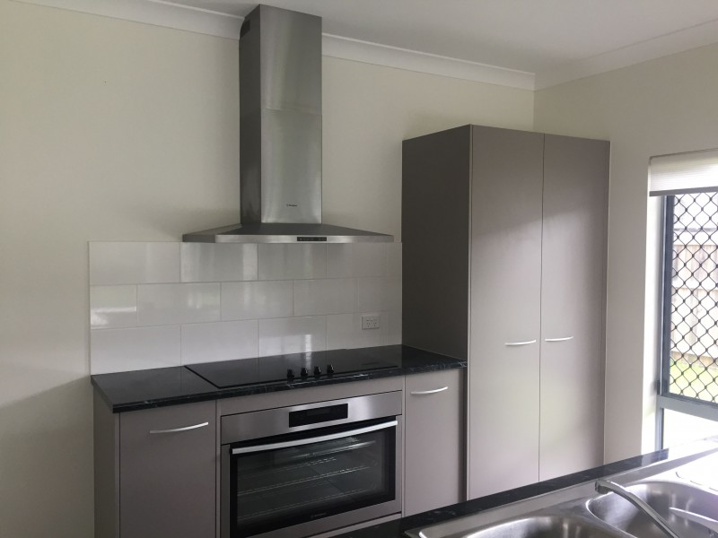 34 THORNBOROUGH CCT, Smithfield QLD 4878