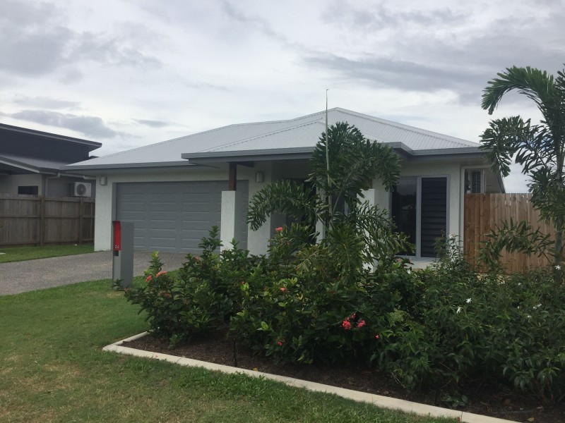 34 THORNBOROUGH CCT, Smithfield QLD 4878