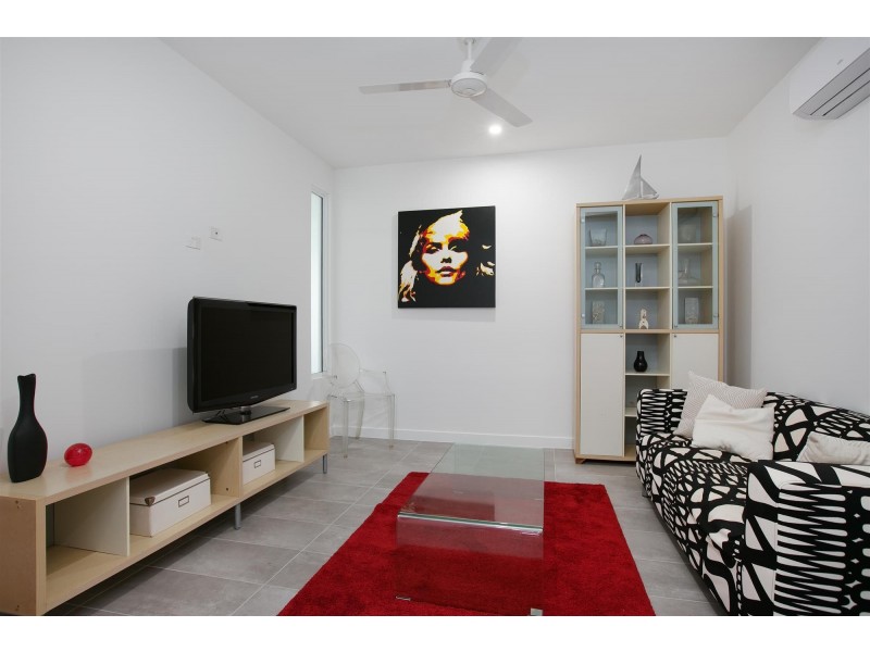 32 Bluewater Lane, Trinity Beach QLD 4879