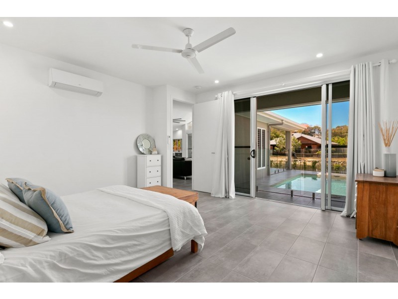 32 Bluewater Lane, Trinity Beach QLD 4879