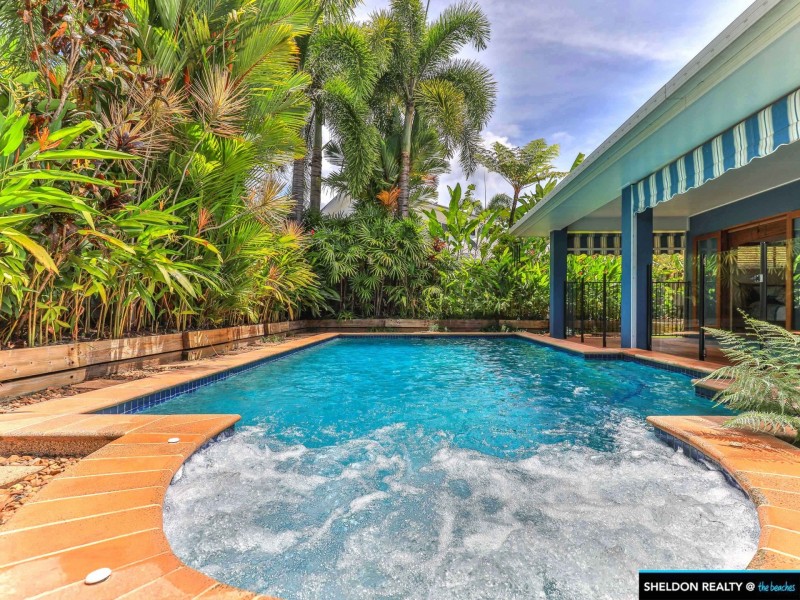 1 Melissa Close, Clifton Beach QLD 4879
