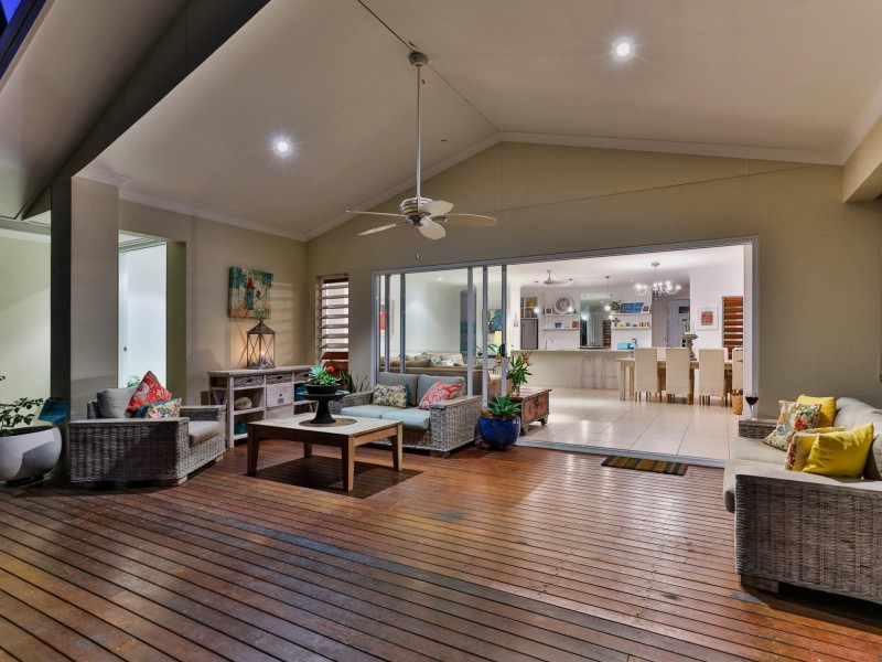 17 SATELLITE ST, Clifton Beach QLD 4879