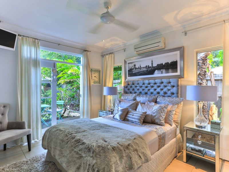 17 SATELLITE ST, Clifton Beach QLD 4879