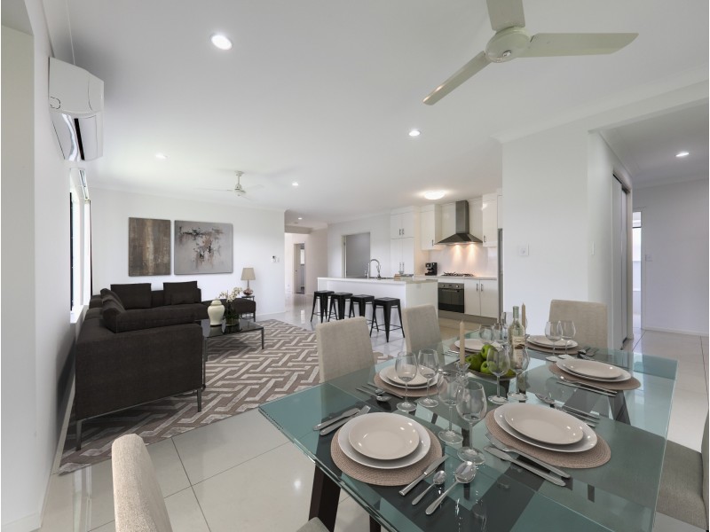 8 Eclipse Street, Trinity Beach QLD 4879