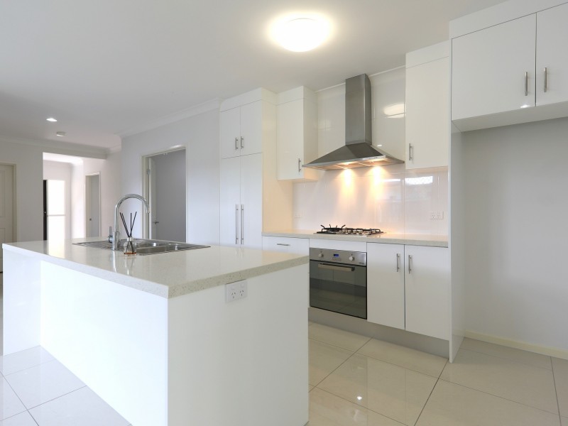 8 Eclipse Street, Trinity Beach QLD 4879