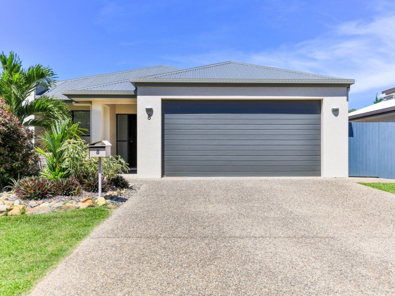 8 Eclipse Street, Trinity Beach QLD 4879