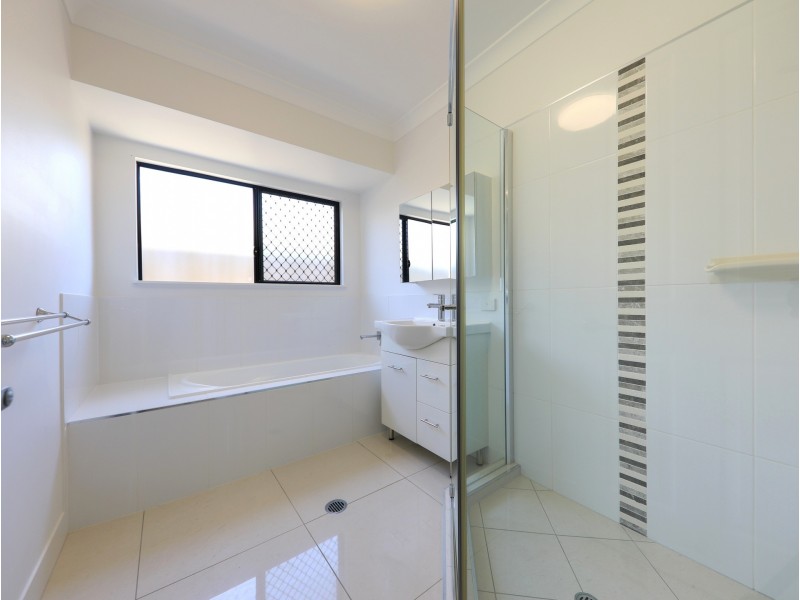 8 Eclipse Street, Trinity Beach QLD 4879
