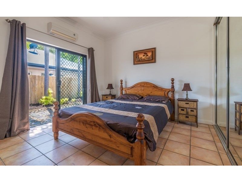 17 Bramble St, Clifton Beach QLD 4879