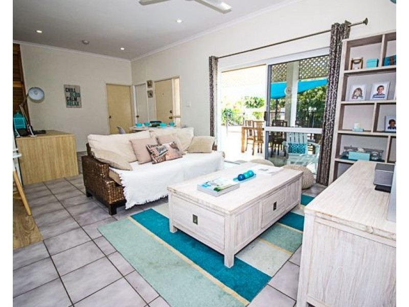 11 Escape Close, Clifton Beach QLD 4879