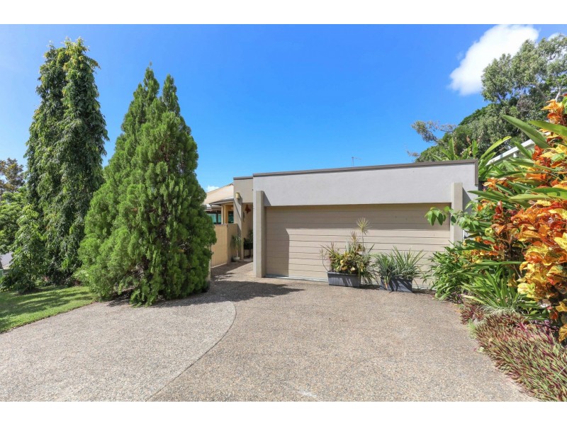 6 SECLUSION DR, Palm Cove QLD 4879