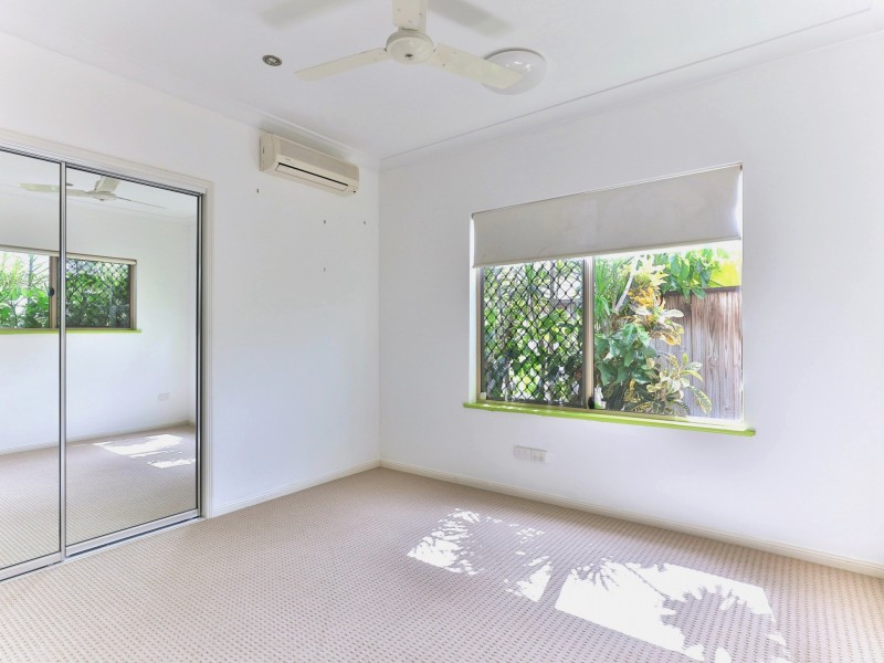 6 SECLUSION DR, Palm Cove QLD 4879