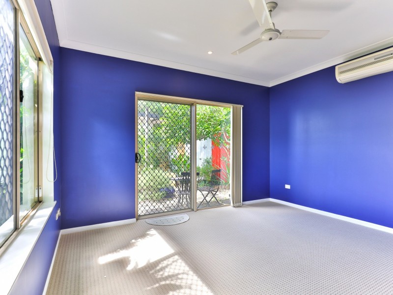 6 SECLUSION DR, Palm Cove QLD 4879