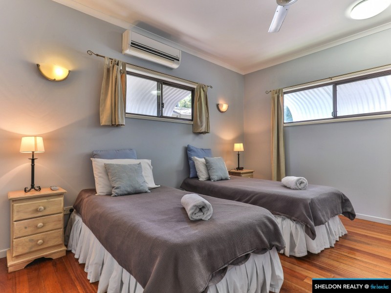 36 Satellite Street, Clifton Beach QLD 4879