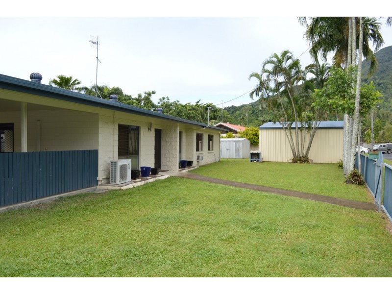 12 Nioka Place, Caravonica QLD 4878