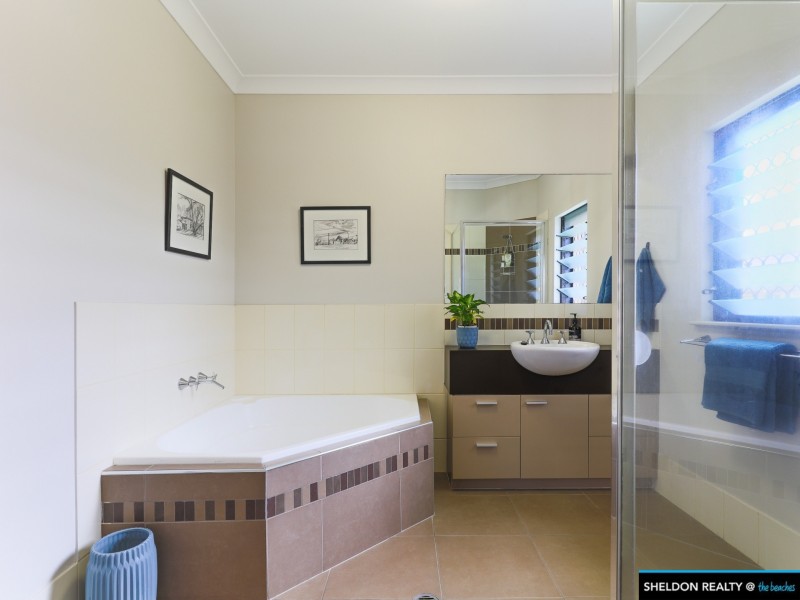 36 Hockey Avenue, Smithfield QLD 4878