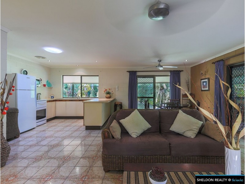 38 SATELLITE ST, Clifton Beach QLD 4879