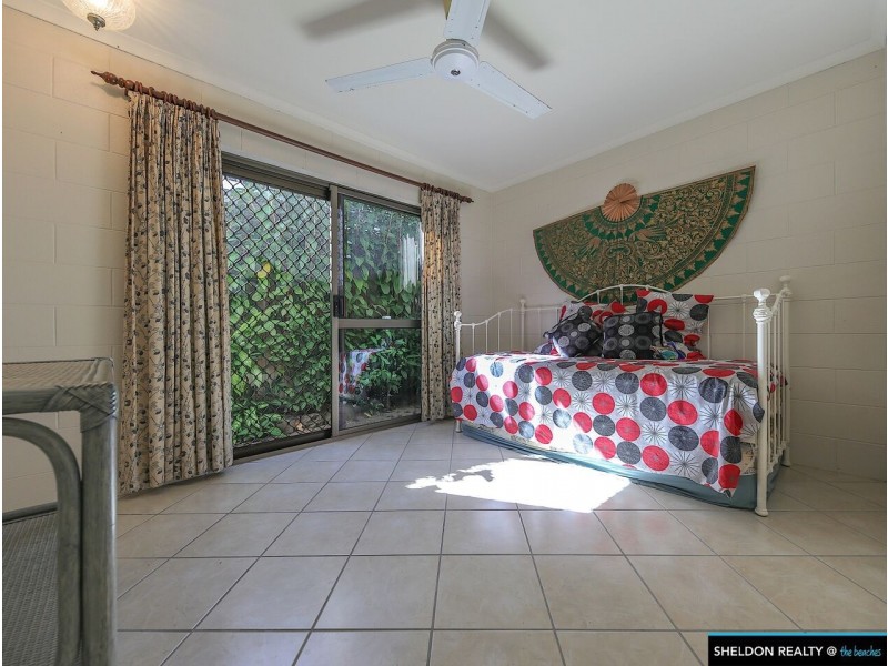 38 SATELLITE ST, Clifton Beach QLD 4879