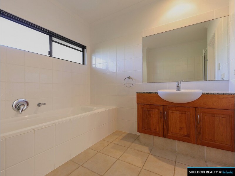 47A Cedar Road, Palm Cove QLD 4879