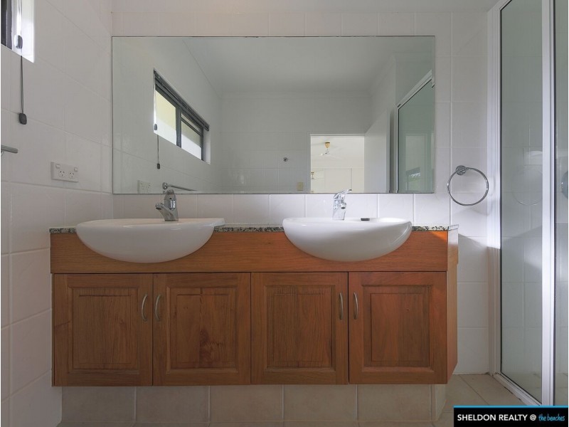 47A Cedar Road, Palm Cove QLD 4879