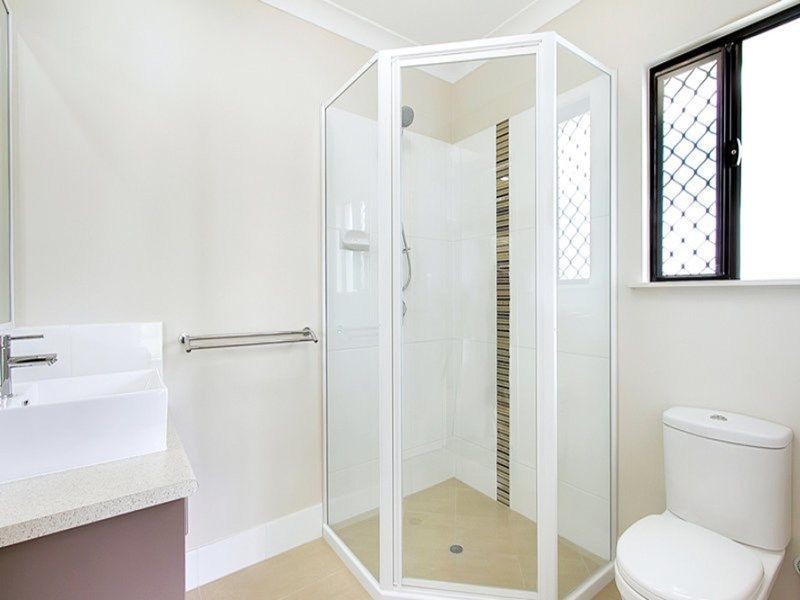 1 Como Close, Kewarra Beach QLD 4879